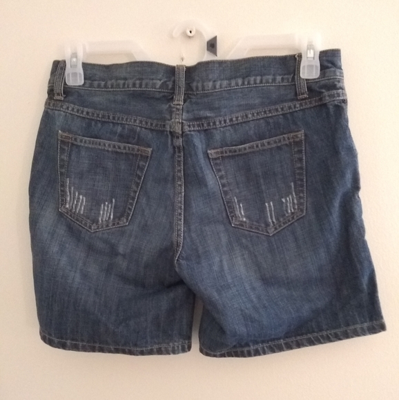 London Jean Jean Cutoffs - Picture 2 of 8